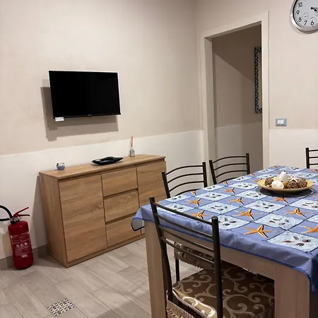 Vacanze A 2 Passi Dal Mare Apartment *